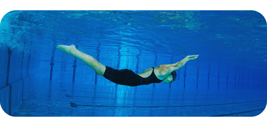Swimmer underwater kicking